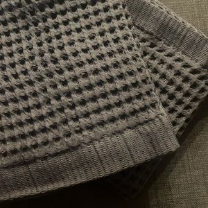BNWT Brooklinen dark grey waffle hand towels (x2)